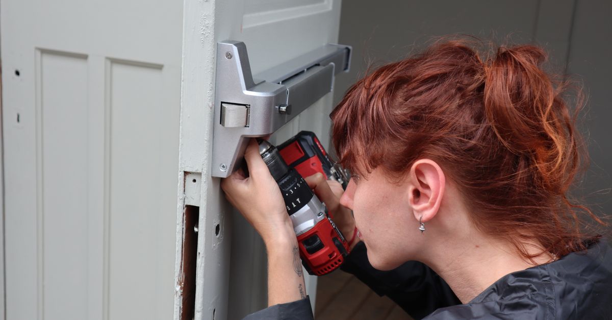 locksmith service technician — Flushing Locksmith Queens